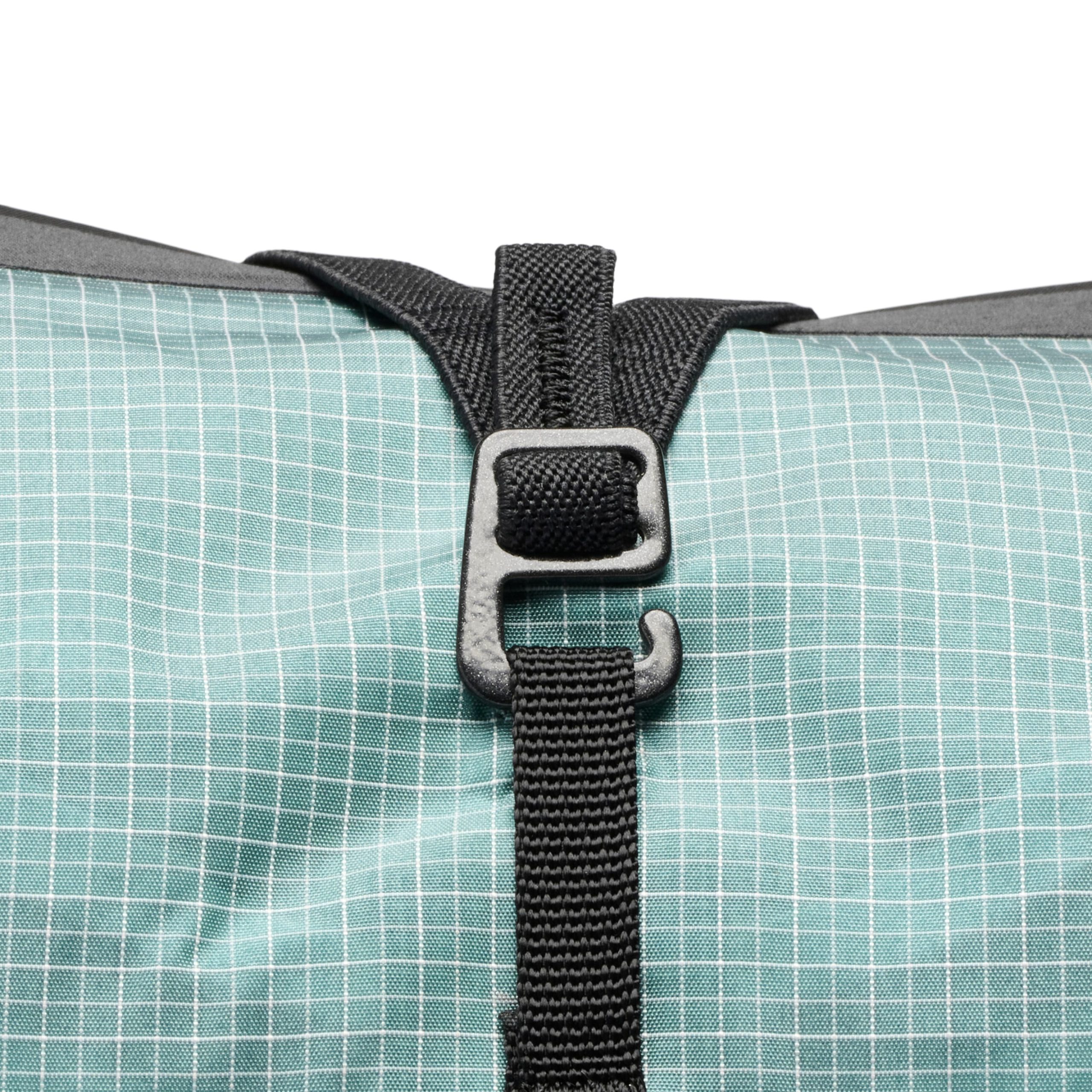 Women's Distance 22 Backpack - Image 16
