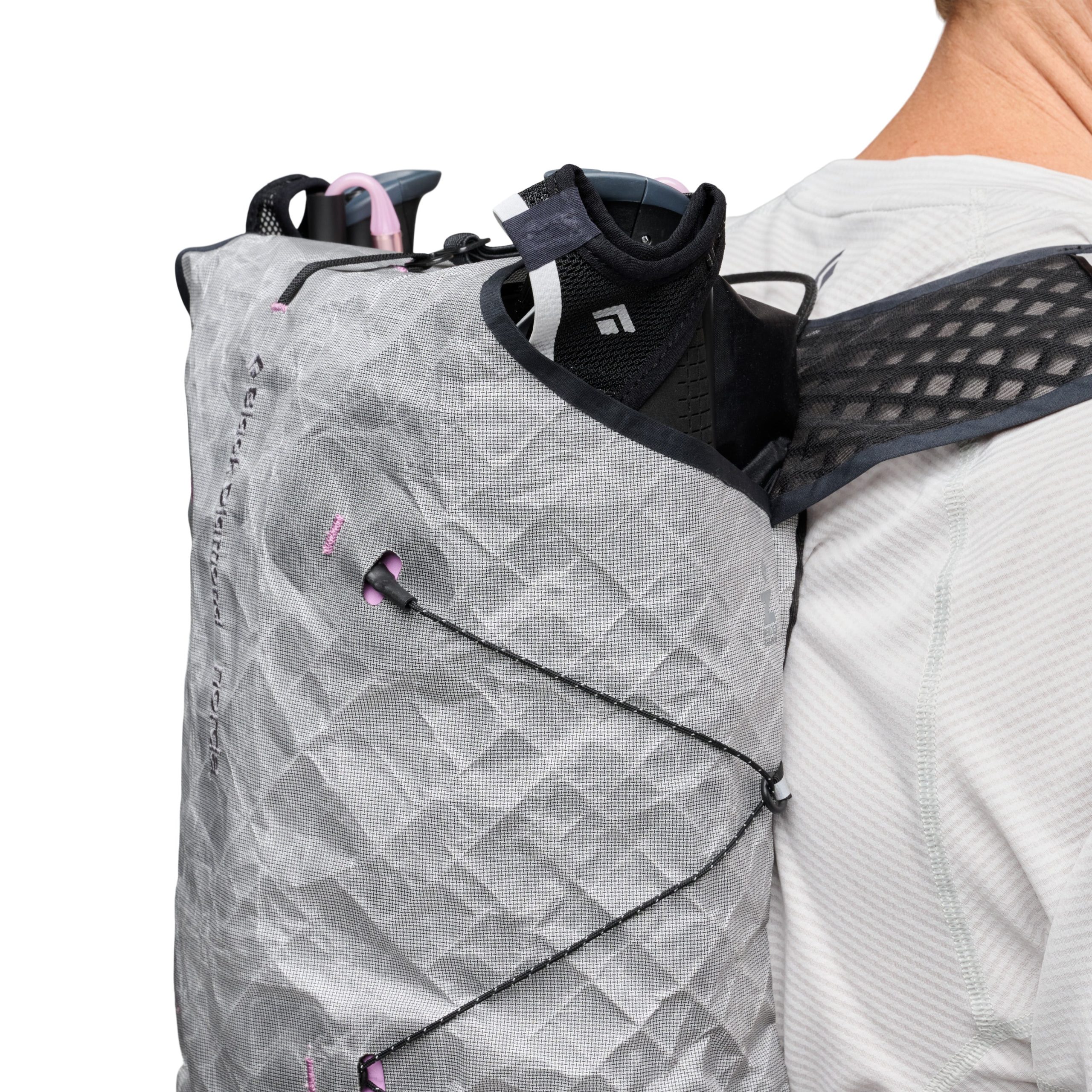 BD X norda Distance 15 Backpack - Image 7